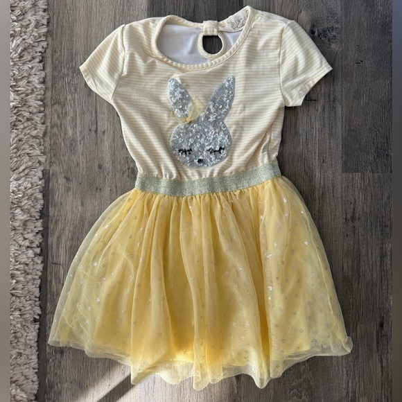 GIRLS DRESS SIZE 6 - Picture 1 of 3